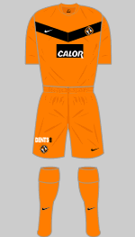 dundee united 2011-12 home kit orange