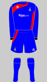 inverness caledonian thistle 2008-10 home kit